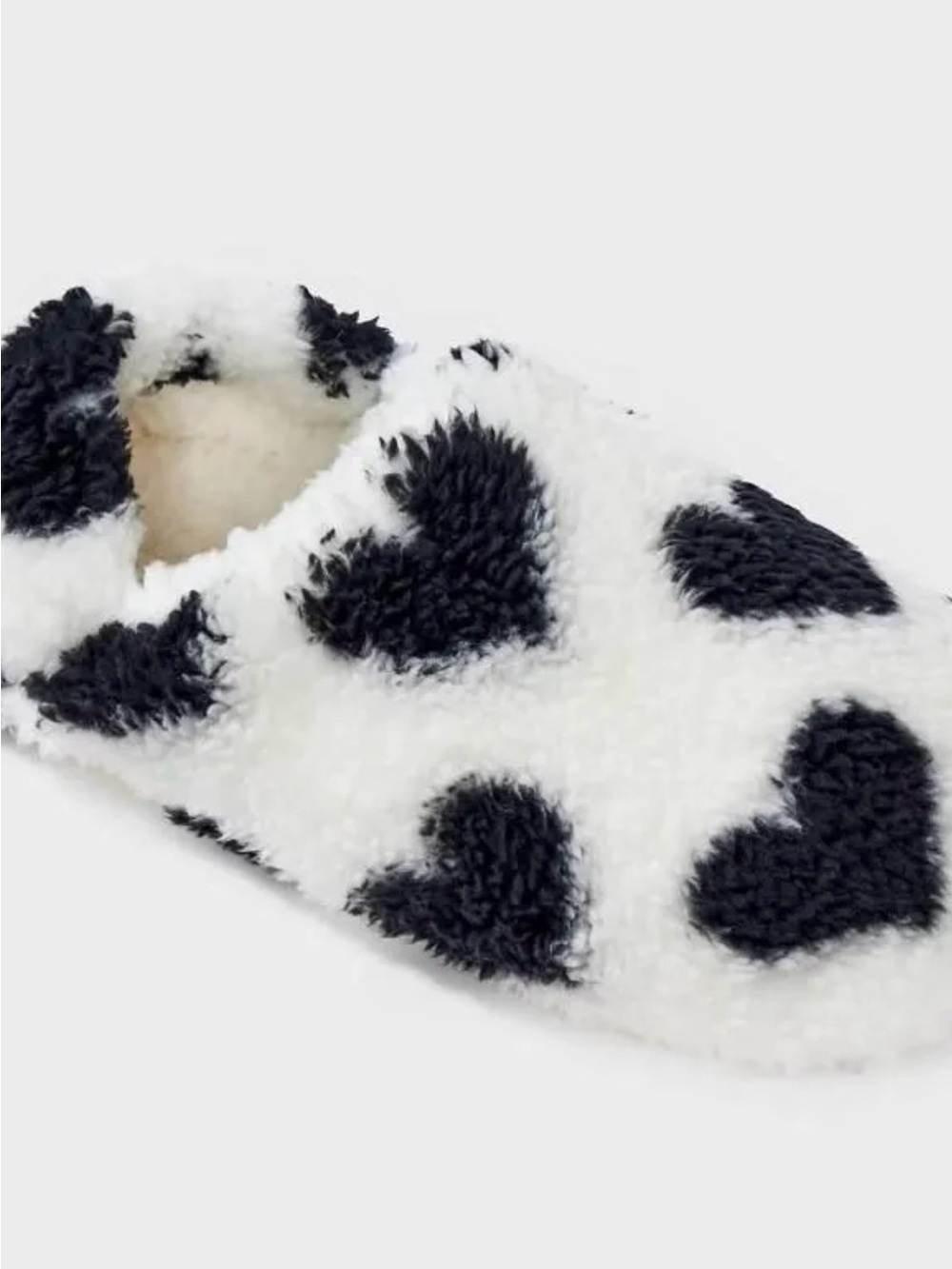 Cozy Heart-Pattern Plush Slip-On Slippers - Black & White